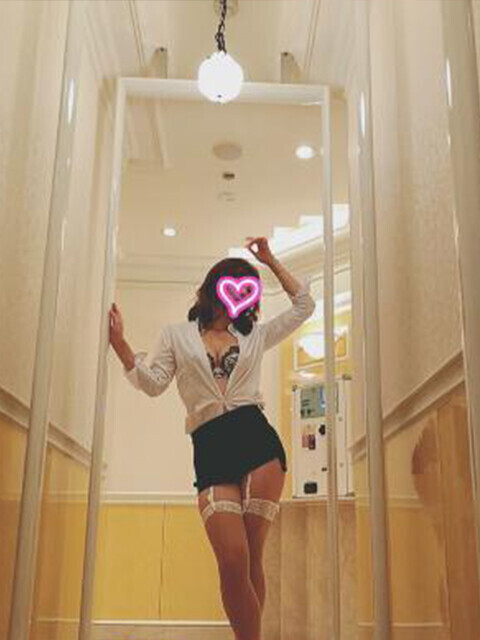 焦らされて ビンビンッになっちゃって可愛い