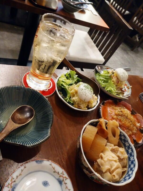 こんにちは(?*?´?ω?｀?*?)