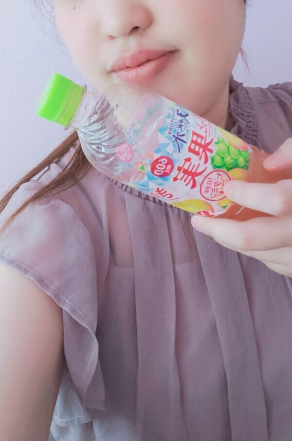 まだ口元のカサブタ取れないかな