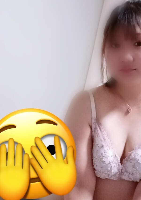 ちらっ...♡