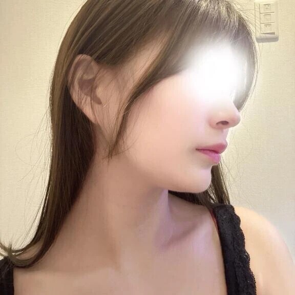 ダレ似？