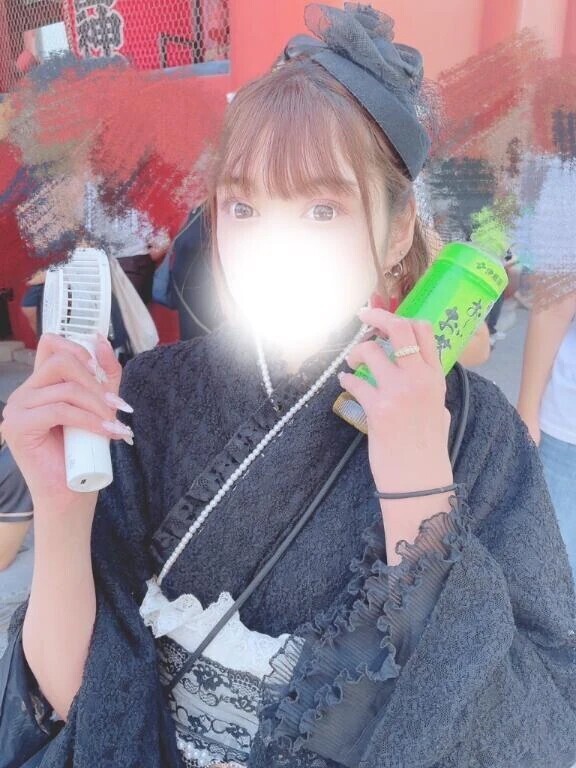 絶対に見ちゃダメ……/////
