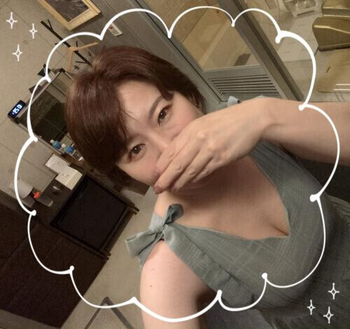 こんにちは♪いおりです😊