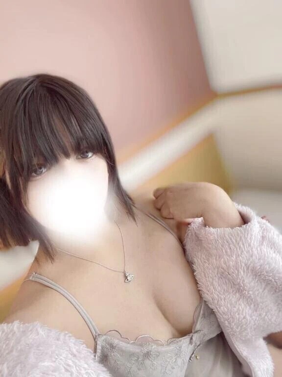 ノアのお隣空いてるよっ♡