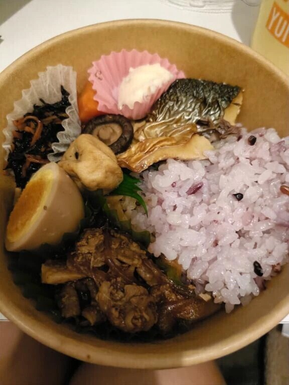 お昼は