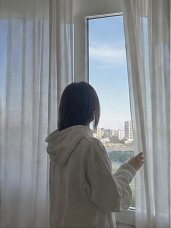 お外ちょっと怖くて…び