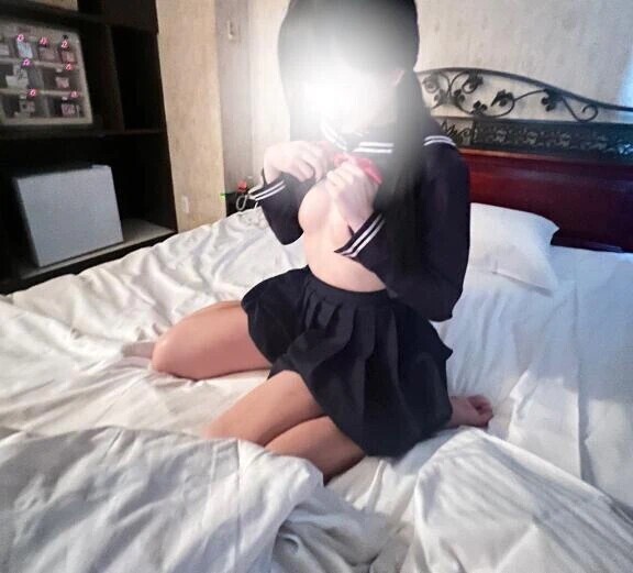 制服えっち？