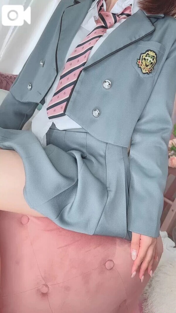 制服ぬぎぬぎ動画💕