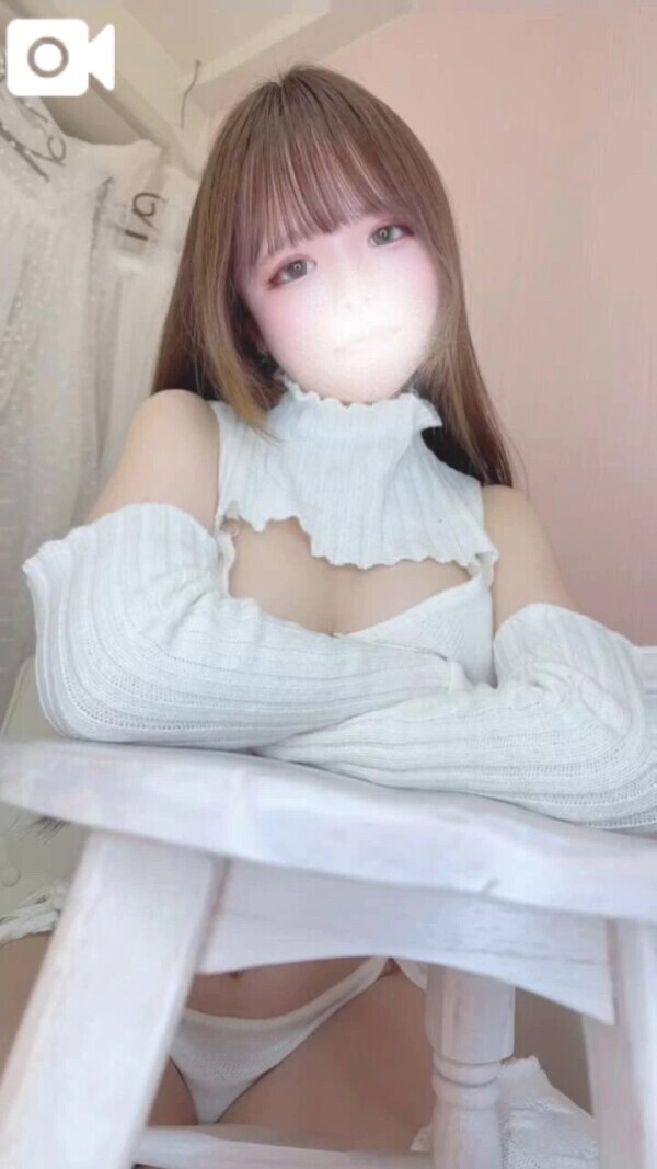 どこに目がいく？👀❤️