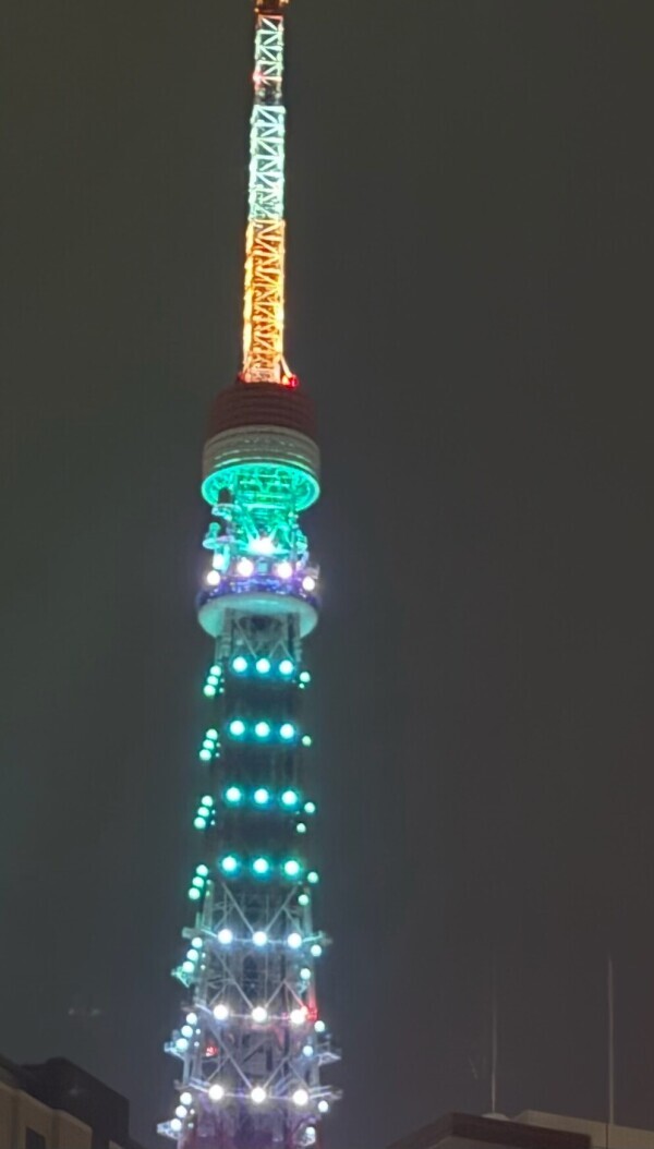 🗼