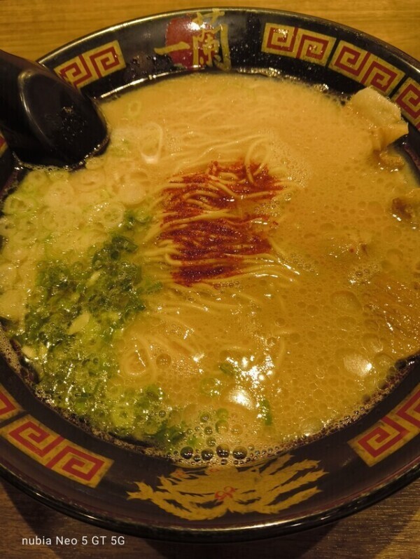 久しぶりのラーメン(⁠*⁠´⁠ω⁠｀⁠*⁠)