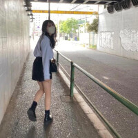 まさかこんな子が…
