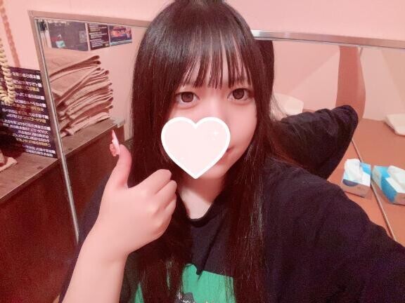 髪切ってスッキリ（^p^）