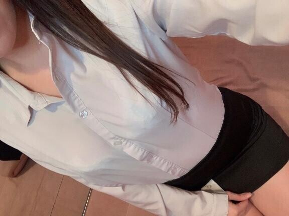 えっちなOLに舐められて