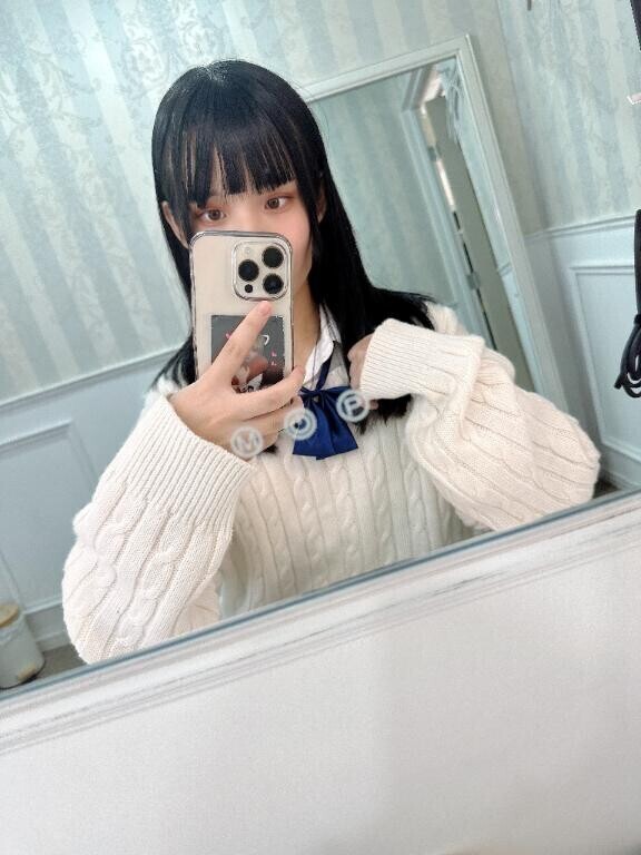 制服で、、、