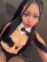 てぃな♡栄町のカリスマガール