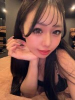 てぃな♡栄町のカリスマガール