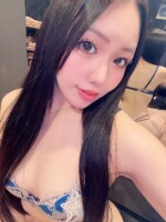 てぃな♡栄町のカリスマガール