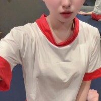 体操服?