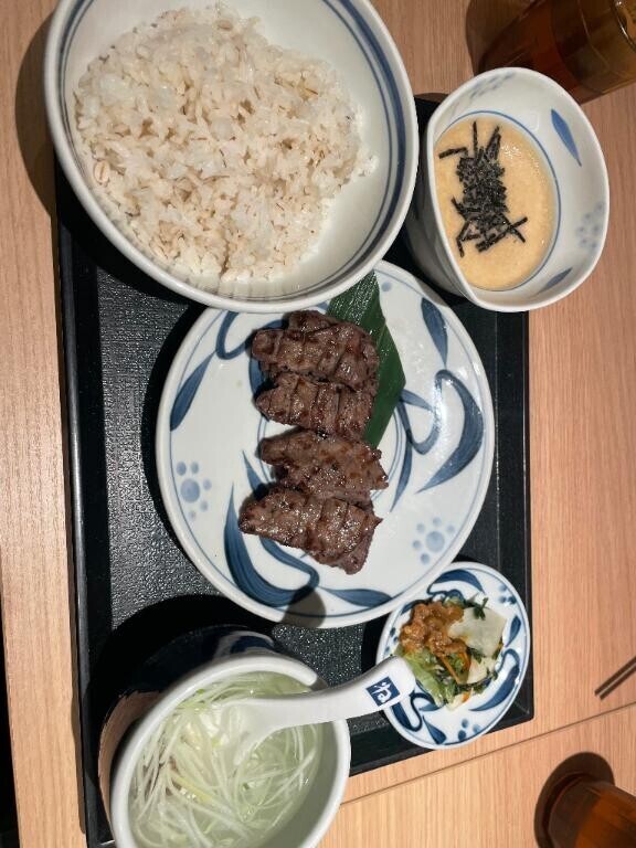 ?牛タン食べたーーーい?