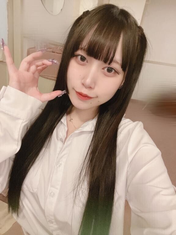 ドアが閉じるまでキスをする、秘密ね、