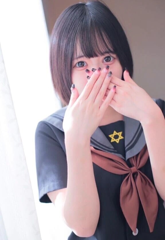 【リアル彼女感バスト🥧】