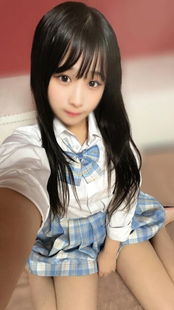 ぺたぺたぺた♡