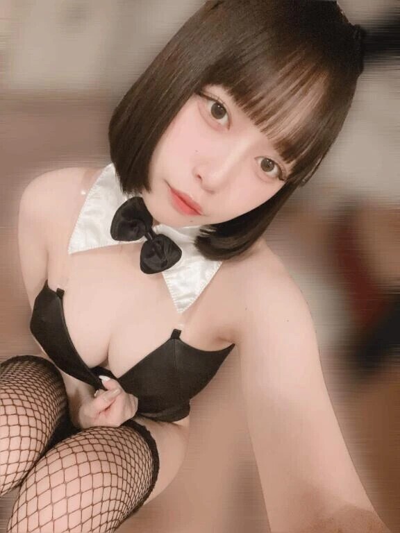 (:3ꇤ )