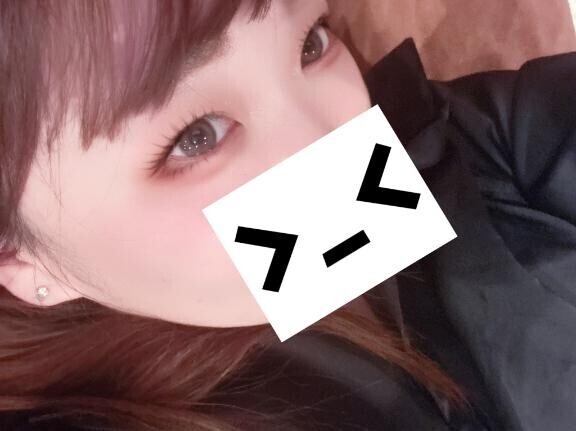 《 ? 》(´∩ω∩`*) (´∩ω･∩｀)ﾁﾗﾘ...