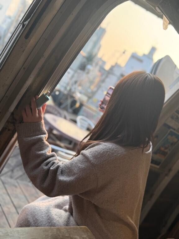 少し??????