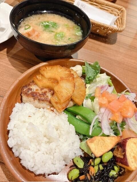 レストラン
