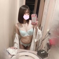 みい