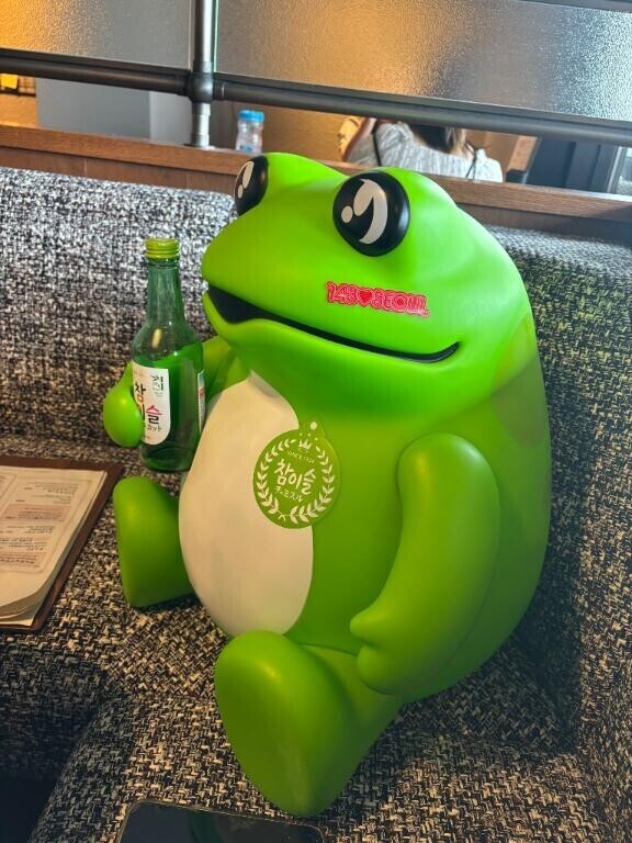 明日、可愛くなった私に会いにきて？?