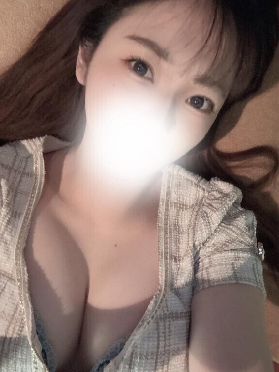 ごろん_(-ω-`_)⌒)_