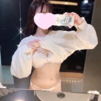 みい