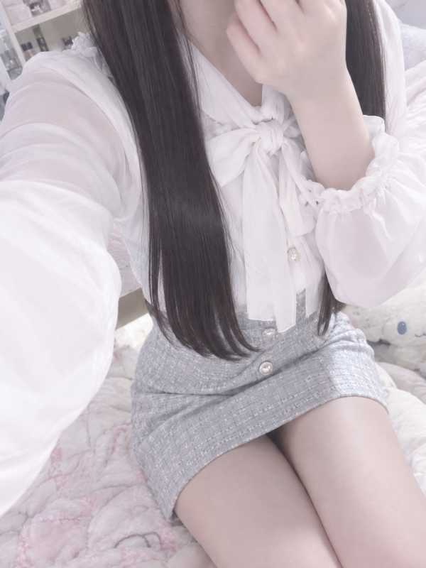 明日22日いるよ💕