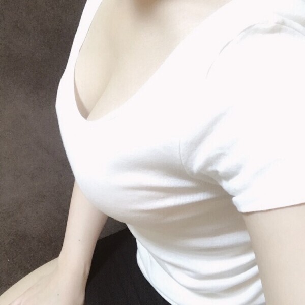 触れたいのは、心か体か