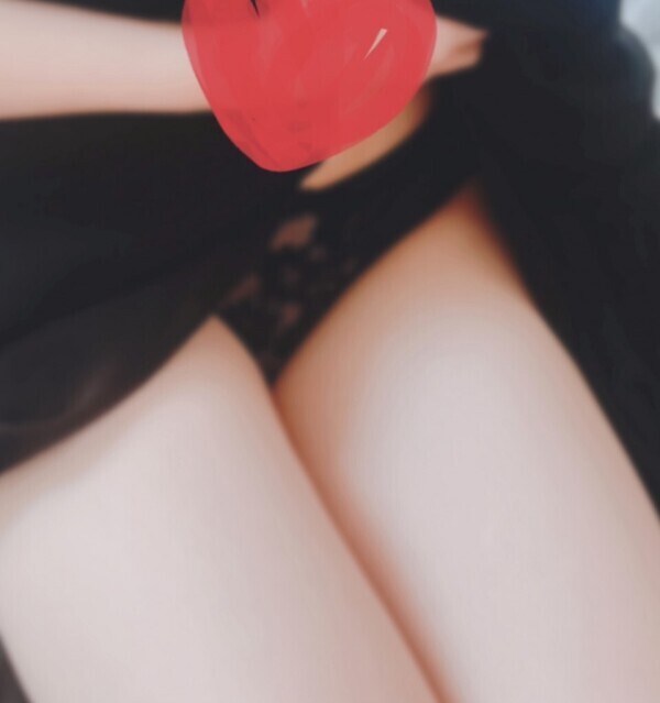 ちらっ♡