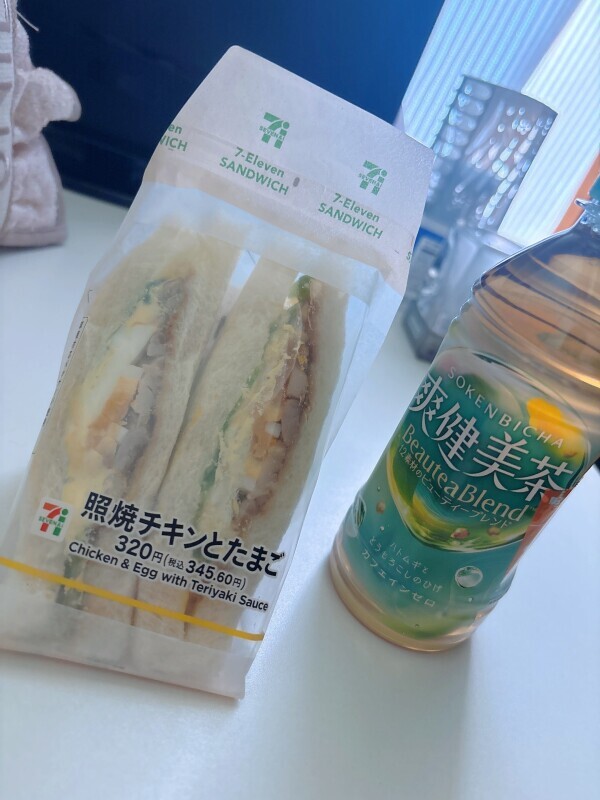 出勤します🐶🍒