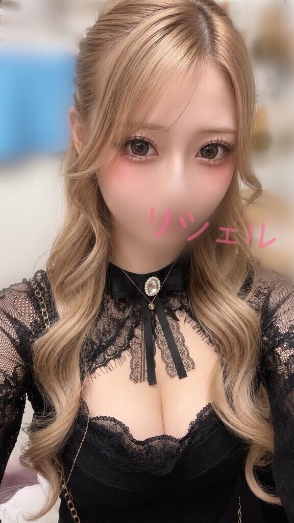 あっつ～い精液ドピュドピュ注いで？??