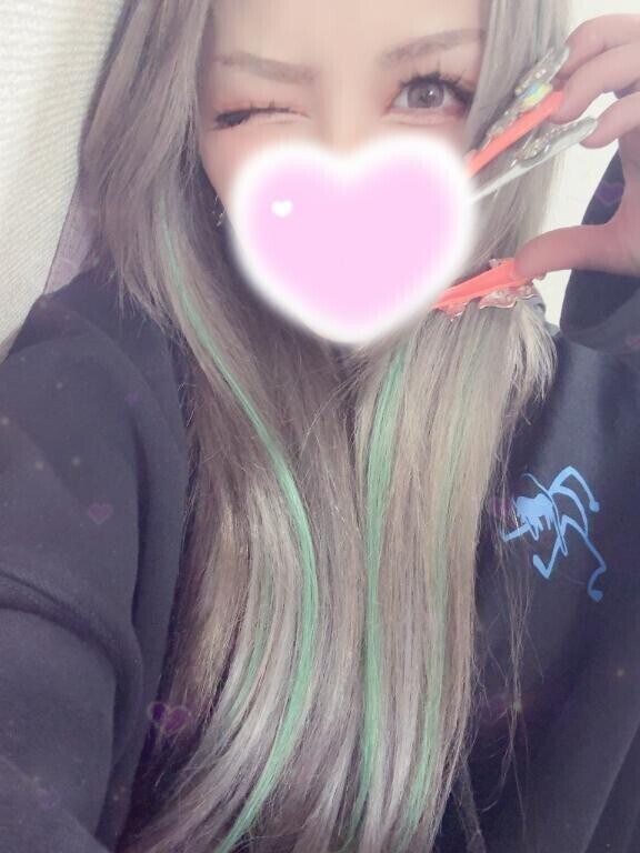 ちらっ?