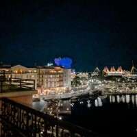 ?ミラコスタのお兄さんへ