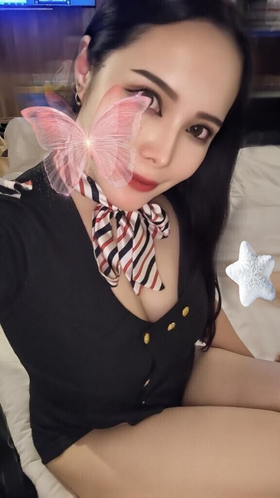 ドMくんを顔面騎乗で窒息寸前までイカせ続けるS地獄?