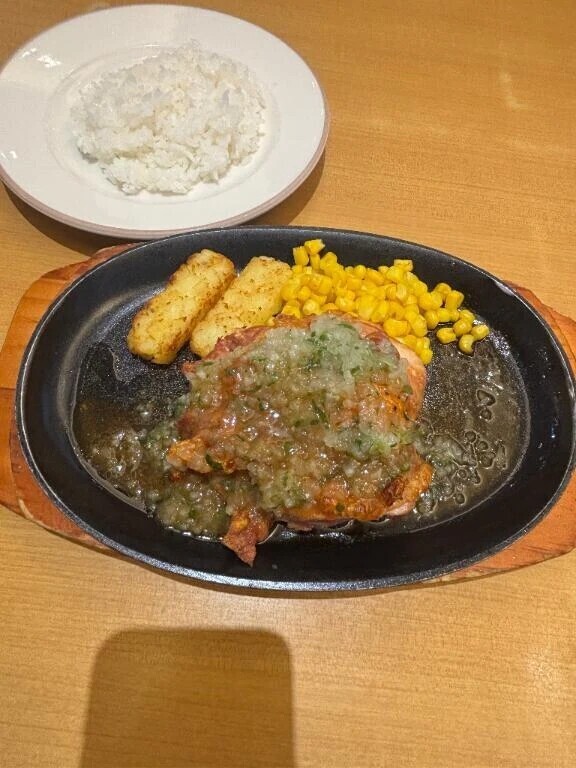 早めのランチ😋🍴💕