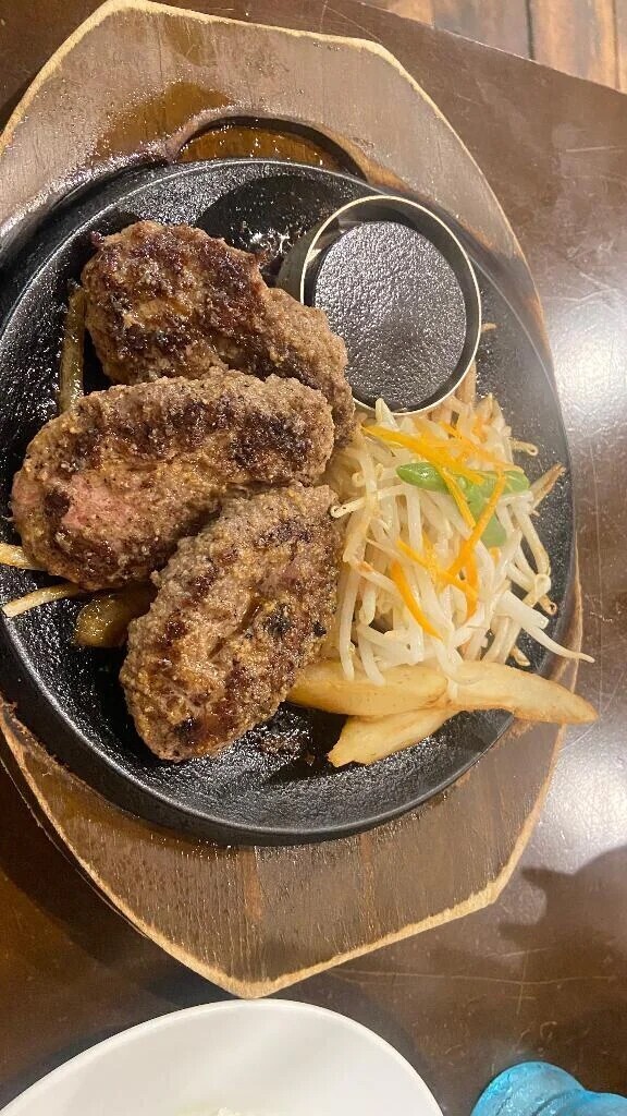 生きてるよー✌️✌️