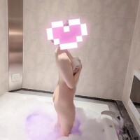 仲ゆりえ