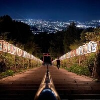 峯岸なつ