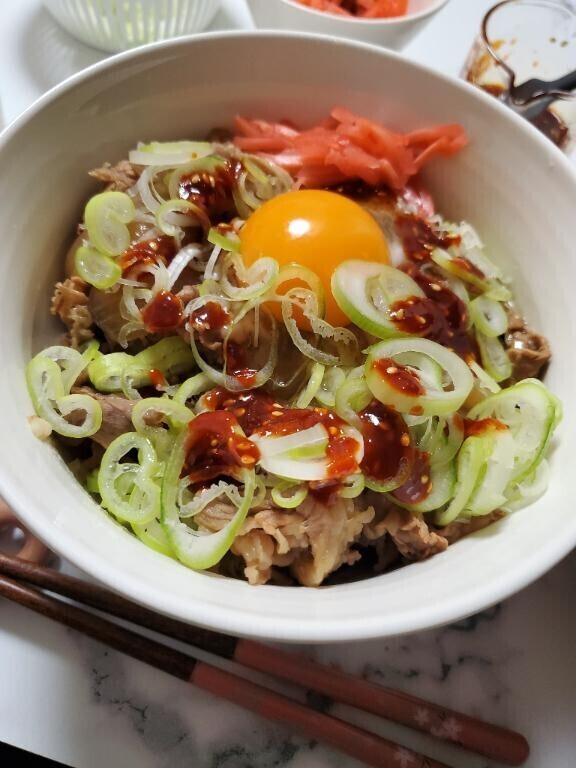 今夜は牛丼(ﾋﾟωﾟｺ)