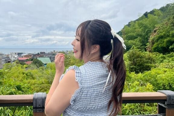 明日〜