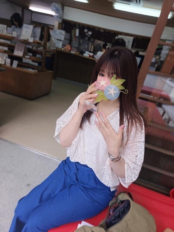朝から…